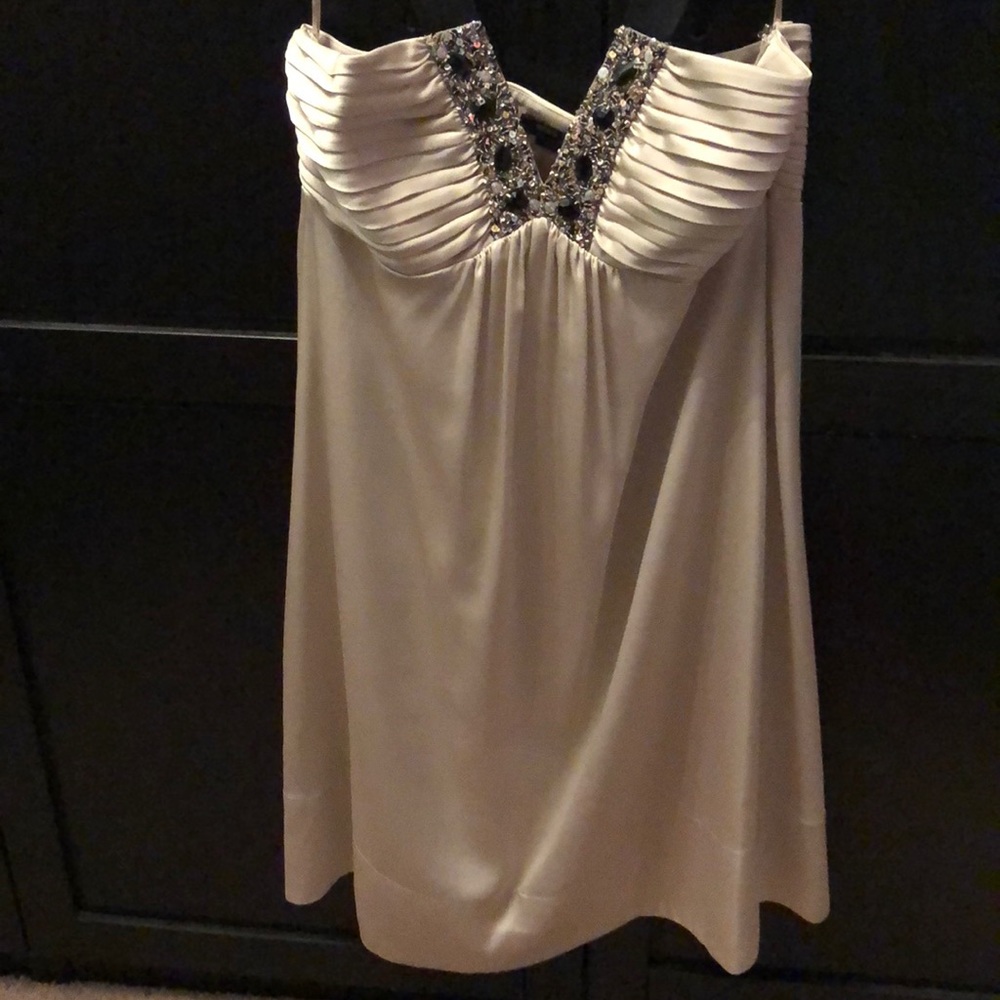 EUC BCBG Max Azria Gray Silk Cocktail Dress 6P